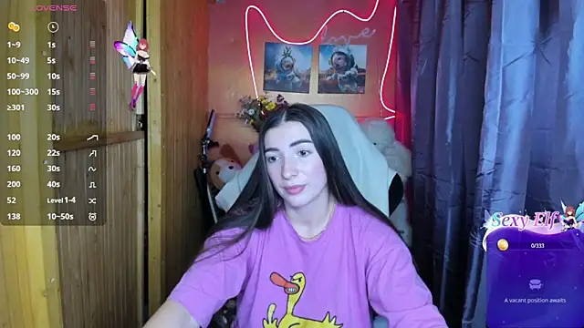 Snapshot of Fiery_Brunette_ chatting on January 9, 5:54 pm Fiery Brunette  online show from January 9, 5:54 pm