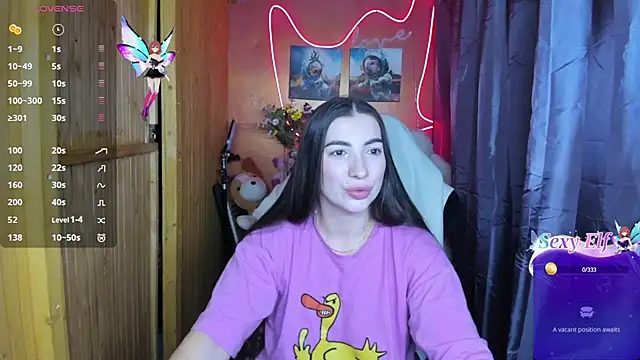 Snapshot of Fiery_Brunette_ chatting on January 11, 11:02 am Fiery Brunette  online show from January 11, 11:02 am