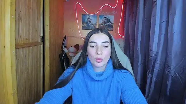 Snapshot of Fiery_Brunette_ chatting on February 4, 2:43 pm Fiery Brunette  online show from February 4, 2:43 pm