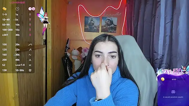 Snapshot of Fiery_Brunette_ chatting on February 21, 5:24 am Fiery Brunette  online show from February 21, 5:24 am