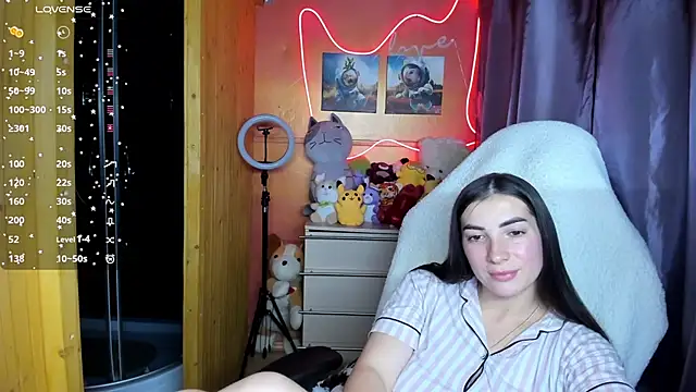 Snapshot of Fiery_Brunette_ chatting on September 23, 3:15 pm Fiery Brunette  online show from September 23, 3:15 pm