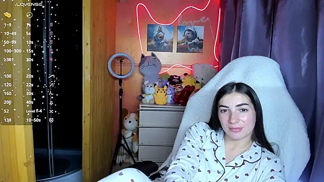 Snapshot of Fiery_Brunette_ chatting on September 30, 7:13 am Fiery Brunette  online show from September 30, 7:13 am