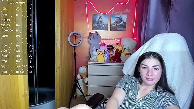 Snapshot of Fiery_Brunette_ chatting on November 5, 12:49 pm Fiery Brunette online show from November 5, 12:49 pm