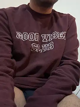 Snapshot of rhuh3991 chatting on January 12, 8:46 am rhuh3991 online show from January 12, 8:46 am