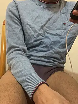 Snapshot of rhuh3991 chatting on January 21, 1:54 pm rhuh3991 online show from January 21, 1:54 pm