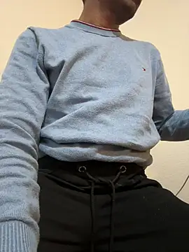 Snapshot of rhuh3991 chatting on March 21, 11:01 pm rhuh3991 online show from March 21, 11:01 pm