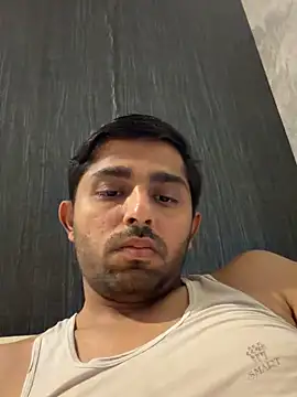 rhuh3991 online show from May 3, 7:03 am