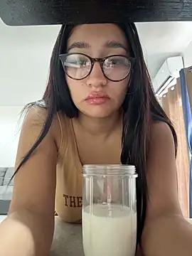 Snapshot of Sexyedith09 chatting on May 14, 5:42 pm Sexyedith09 online show from May 14, 5:42 pm