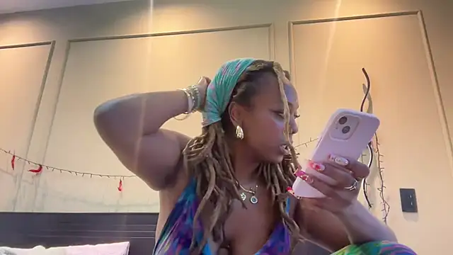 ChocolateCakeQueen online show from February 26, 11:26 pm