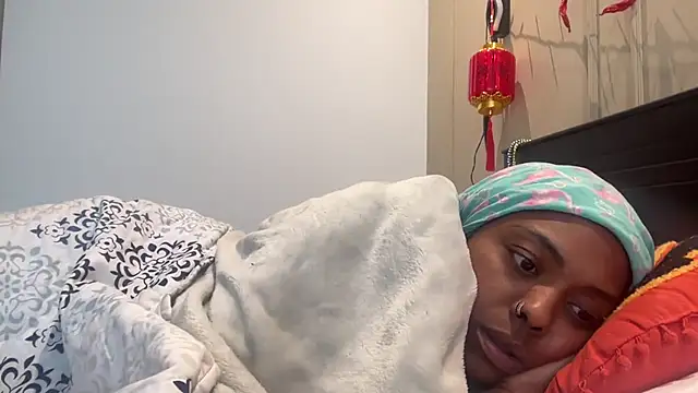 ChocolateCakeQueen online show from March 15, 10:00 pm