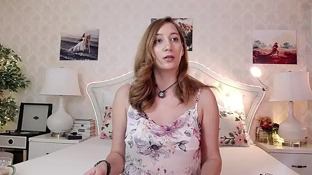 IreneHope online show from April 27, 9:40 am