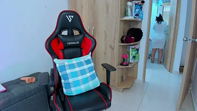  amanda seyfried19 online show from September 23, 5:49 pm