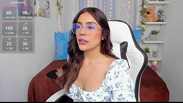 Snapshot of HazzelGray chatting on February 11, 3:40 pm HazzelGray online show from February 11, 3:40 pm