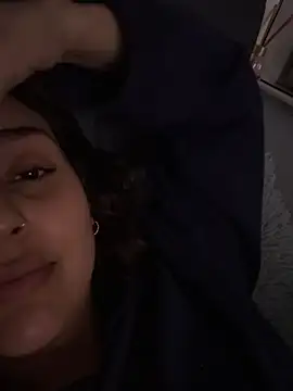 Snapshot of HazzelGray chatting on March 4, 6:50 pm HazzelGray online show from March 4, 6:50 pm