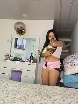 hannahb-e online show from February 14, 1:34 am