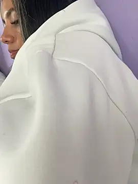 hannahb-e online show from March 20, 9:02 pm