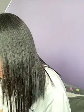 hannahb-e online show from September 21, 4:52 pm