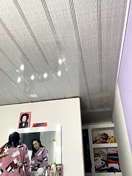 hannahb-e online show from September 26, 4:11 pm