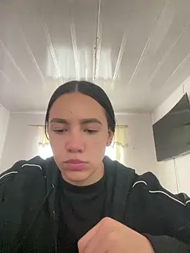 hannahb-e online show from March 6, 2:24 pm