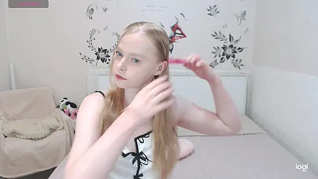 alice de online show from April 13, 11:10 pm