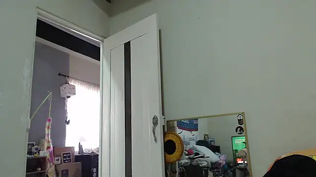 AlinaWoolf  online show from June 18, 8:24 pm