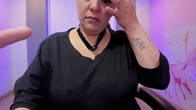 Snapshot of Sammy_owens_ chatting on June 18, 12:20 pm Sammy owens online show from June 18, 12:20 pm
