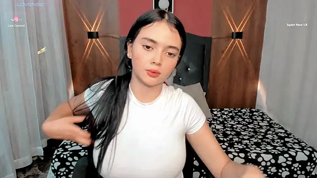 Snapshot of Sarah_angell chatting on January 16, 8:46 pm Sarah angell online show from January 16, 8:46 pm
