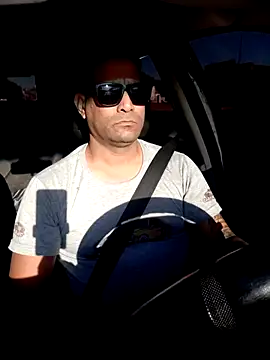 Snapshot of hecwil8 chatting on October 2, 11:06 am hecwil8 online show from October 2, 11:06 am