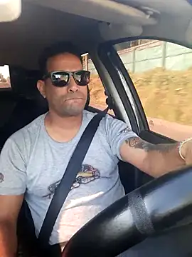 Snapshot of hecwil8 chatting on October 3, 11:51 am hecwil8 online show from October 3, 11:51 am