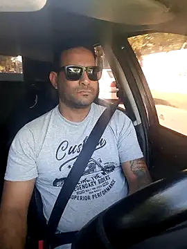 Snapshot of hecwil8 chatting on November 17, 11:38 am hecwil8 online show from November 17, 11:38 am