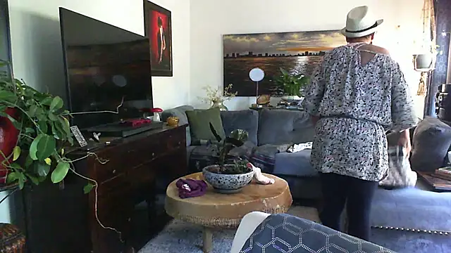 CeceilaMoon online show from October 16, 3:24 pm