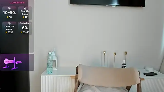 Snapshot of JennyRosh chatting on September 30, 8:19 am JennyRosh online show from September 30, 8:19 am