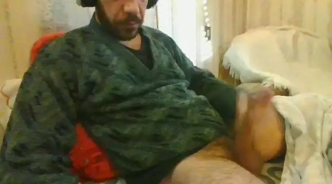 Snapshot of tozebrito_hd chatting on February 6, 8:29 am tozebrito hd online show from February 6, 8:29 am