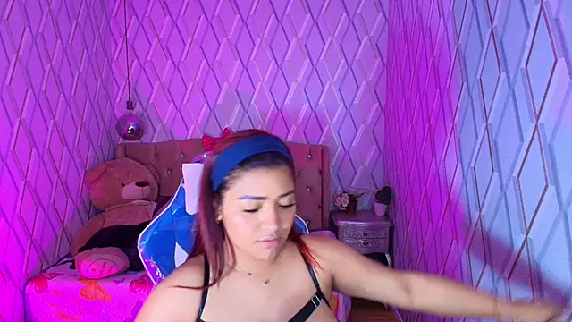 NicolleTaylor online show from January 10, 4:14 am