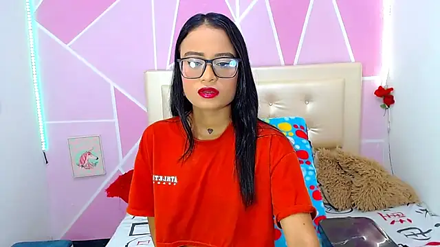 Snapshot of AngeDrty chatting on November 28, 10:34 pm AngeDrty online show from November 28, 10:34 pm