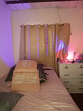 Isabella Du online show from June 12, 5:34 pm