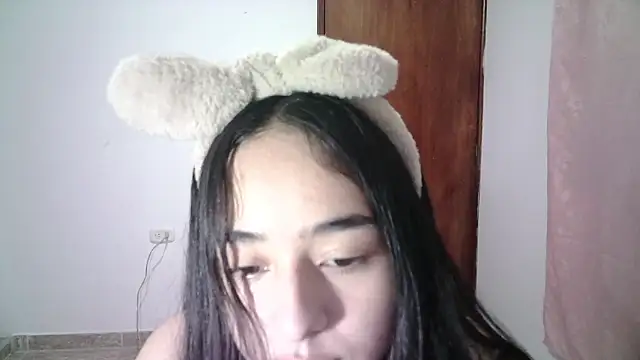 Snapshot of aineangeel chatting on September 11, 12:11 am aineangeel online show from September 11, 12:11 am