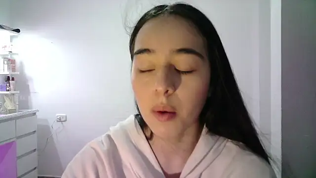 Snapshot of aineangeel chatting on November 19, 12:54 am aineangeel online show from November 19, 12:54 am