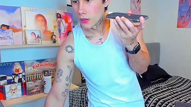 JayHotxxx online show from May 19, 1:00 am