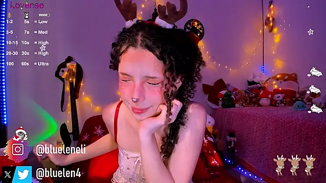 Snapshot of bluelen chatting on December 17, 1:49 pm bluelen online show from December 17, 1:49 pm