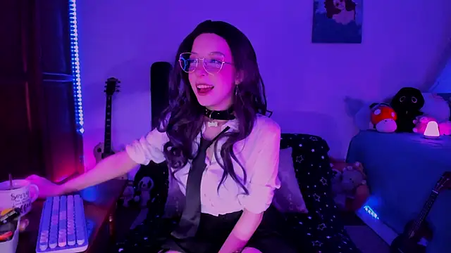 Snapshot of bluelen chatting on March 7, 8:34 am bluelen online show from March 7, 8:34 am