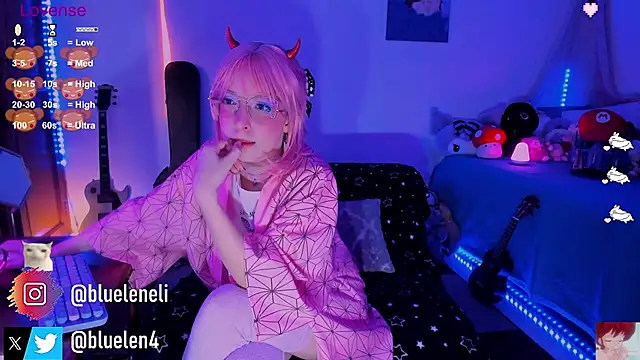 Snapshot of bluelen chatting on March 14, 11:23 am bluelen online show from March 14, 11:23 am