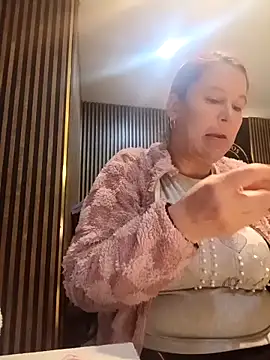 MarthinaBaker online show from March 17, 11:35 am