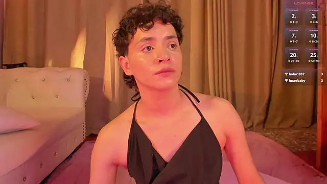 Snapshot of Brann_tadzio chatting on February 2, 11:53 pm Brann tadzio online show from February 2, 11:53 pm