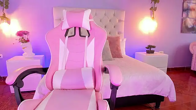 Snapshot of Brann_tadzio chatting on March 20, 12:53 pm Brann tadzio online show from March 20, 12:53 pm