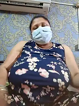 Snapshot of kunjan789 chatting on March 8, 6:26 pm kunjan789 online show from March 8, 6:26 pm