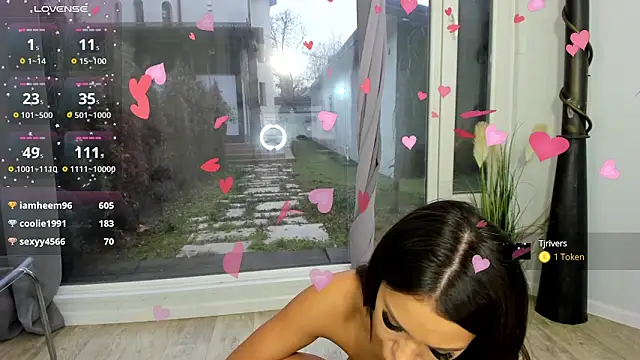 Snapshot of Selena_Reeves chatting on December 28, 1:49 pm Selena Reeves online show from December 28, 1:49 pm