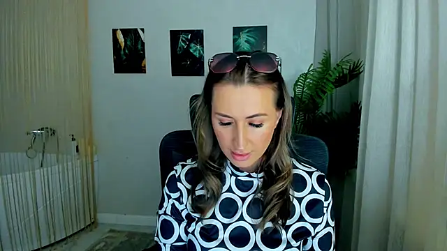 PassionGlow online show from May 2, 7:41 pm