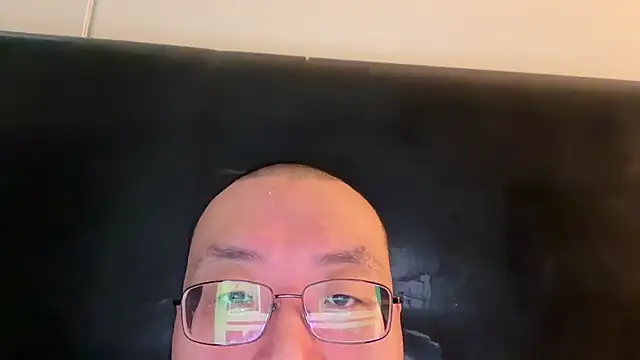 Snapshot of slaveasianboy chatting on January 12, 6:16 pm slaveasianboy online show from January 12, 6:16 pm