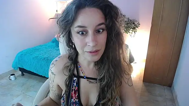 Paula Paz online show from September 18, 3:14 pm